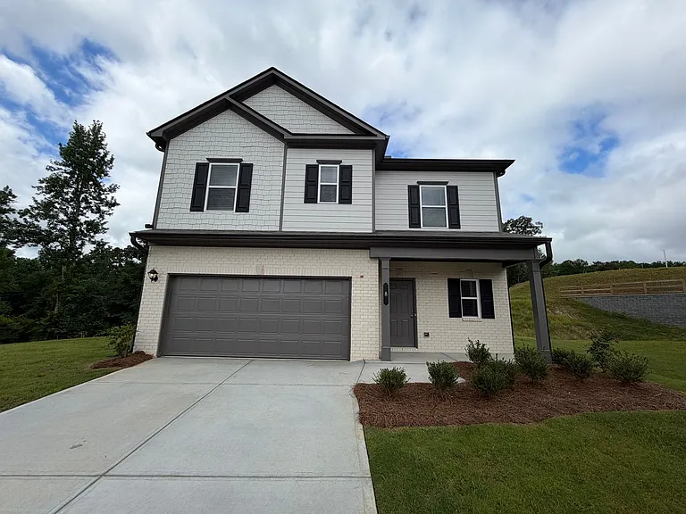 8 Cavalier Ct — Photo 2