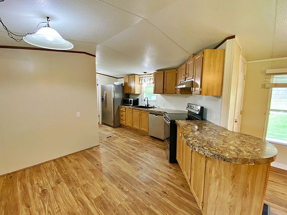 4th image of 500 River Park Rd