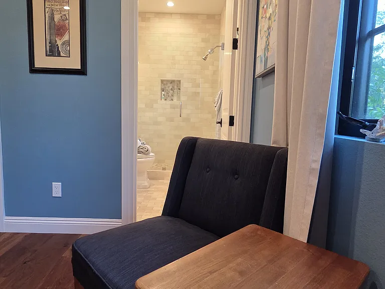 Waring Dr — Photo 3