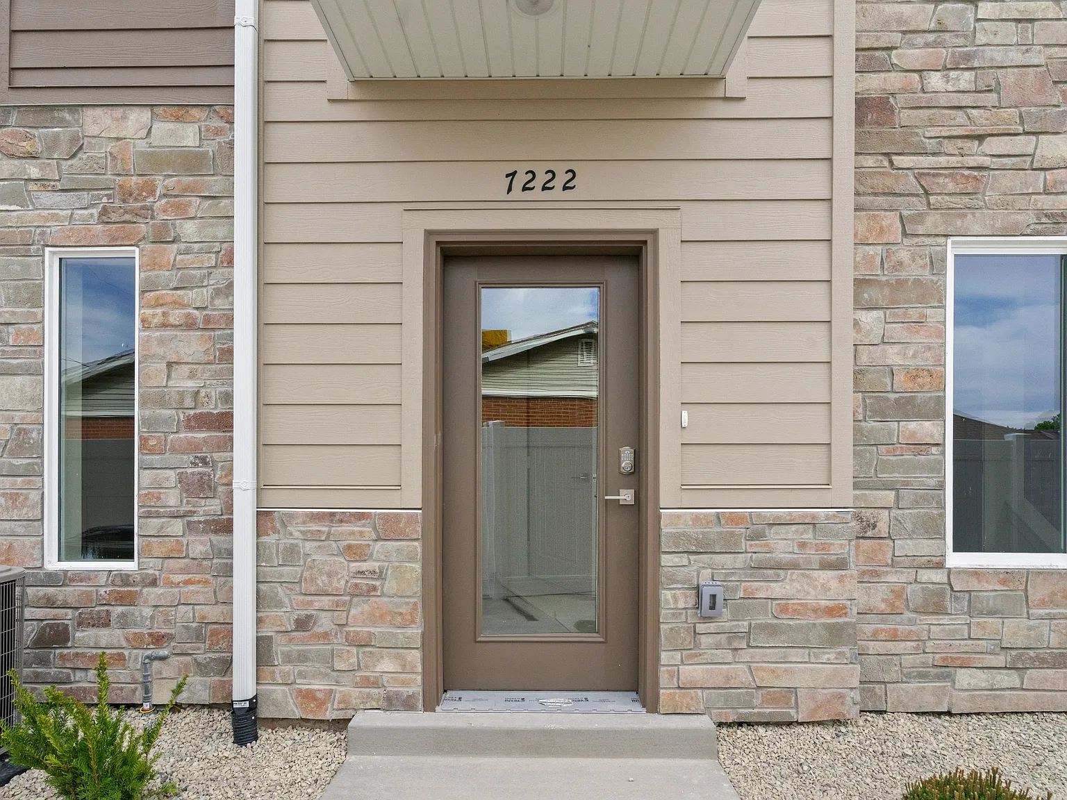 Alden Townes - 160 E/ Ramanee St - JOM - 1 — Photo 2