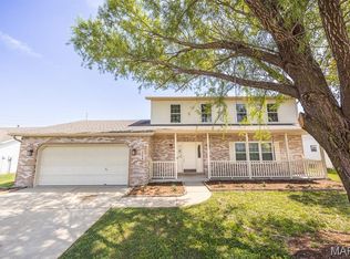 1508 Progress Ln, Belleville, IL 62221