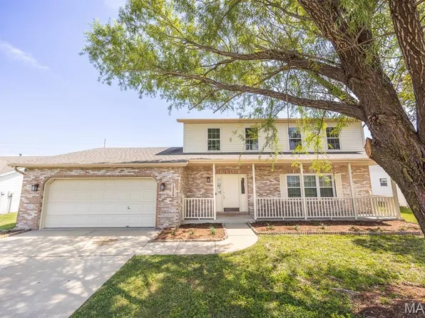 1508 Progress Ln, Belleville, IL 62221