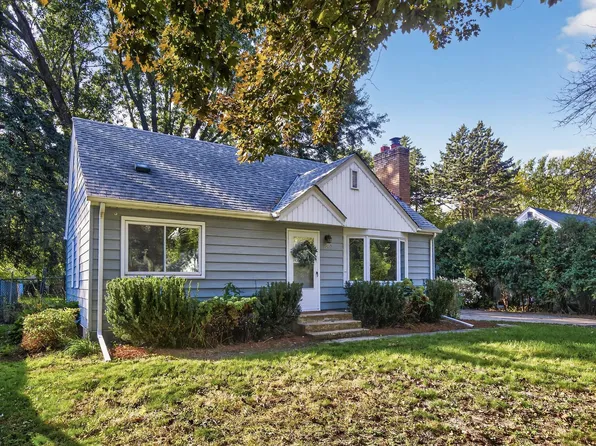 1960 Glen Paul Ave, Arden Hills, MN 55112