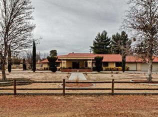 19981 Chickasaw Rd, Apple Valley, CA 92307