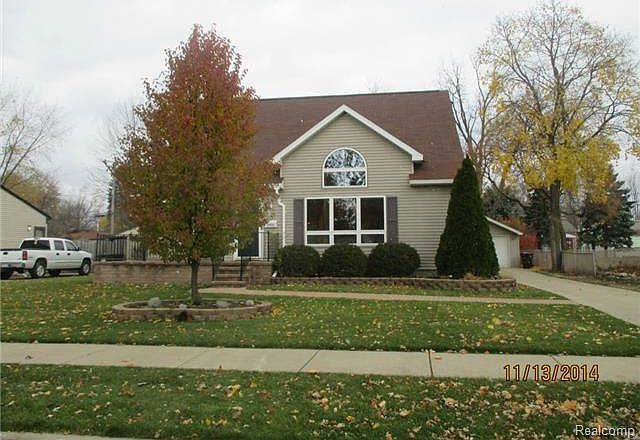 1st image of 30506 Hennepin St
