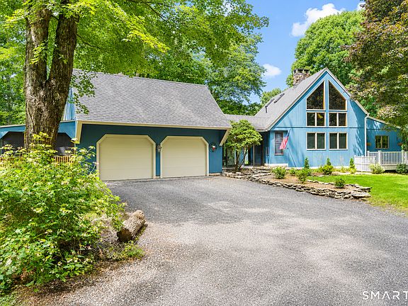 2nd image of 69 Ray Hill Road