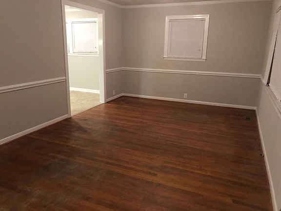 2nd image of 1906 Flint Ln