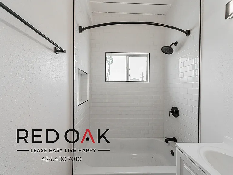7525 Crenshaw Blvd #7 — Photo 10