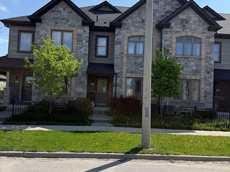 63 Batteaux St — Photo 2