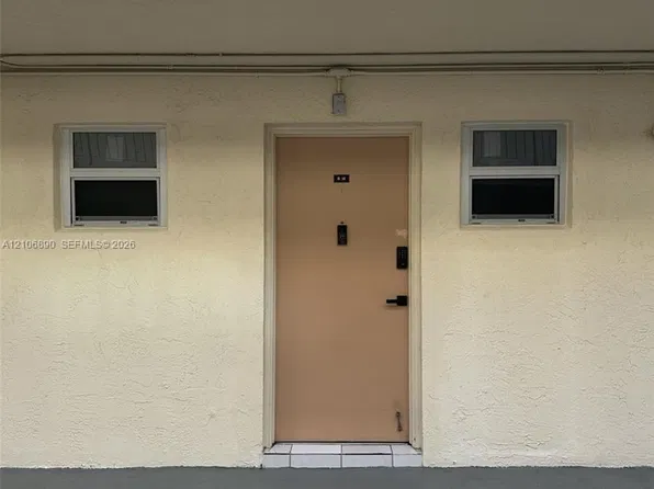 10300 Coral Way #B14, Miami, FL 33165