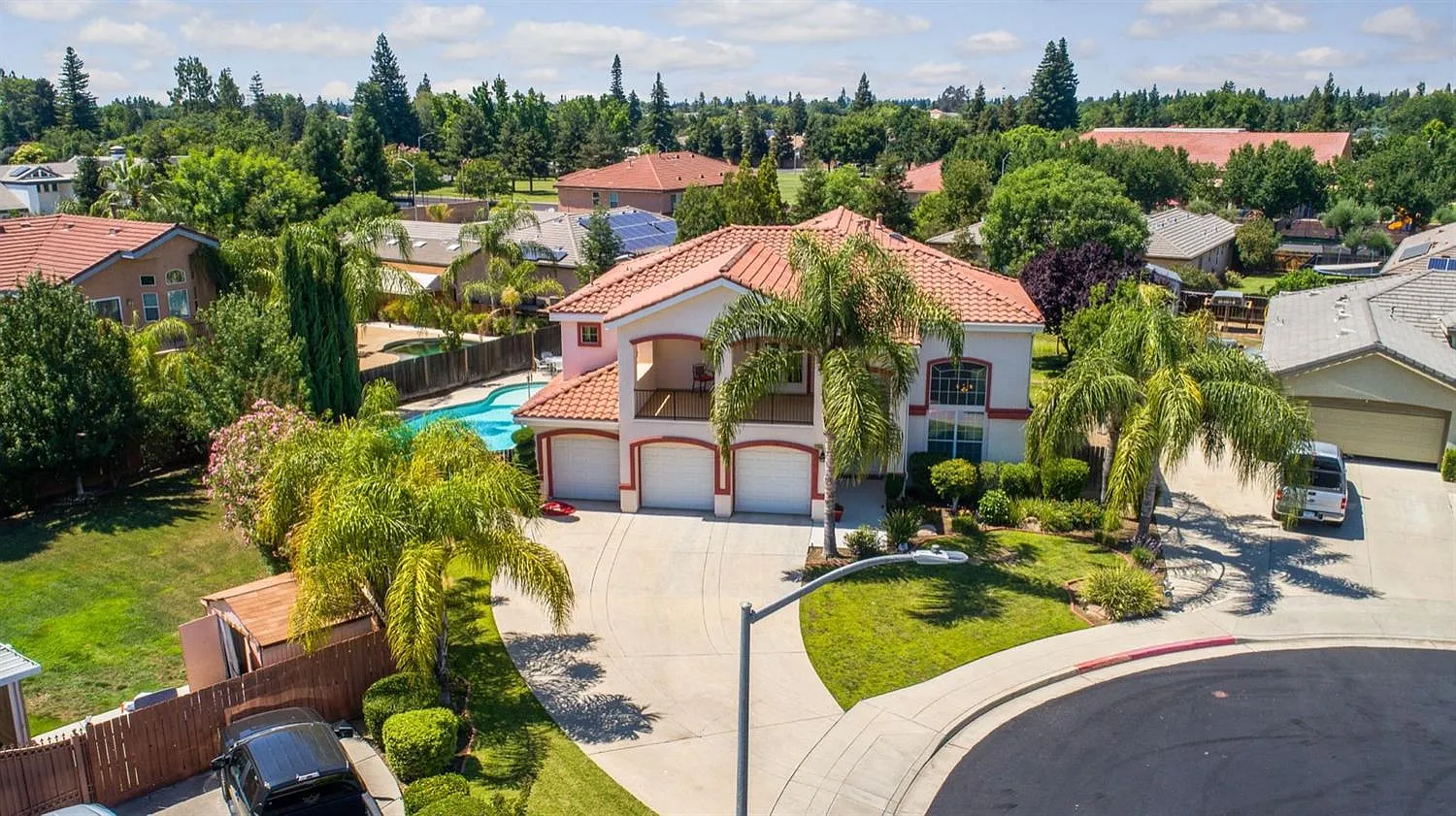 2426 Jasmine Ave photo 1
