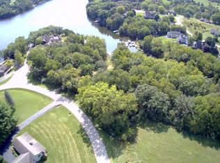 2A31 Hidden Spring Ln, Apple River, IL 61001