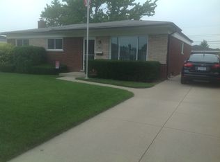 32428 Shawn Dr, Warren, MI 48088