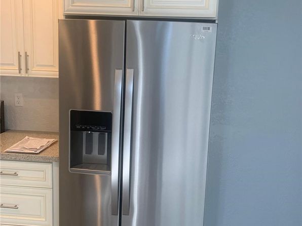 8411 Meadowlark Ln #B