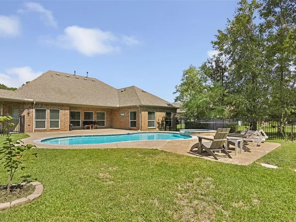 514 Carriage View Ln, Huffman, TX 77336