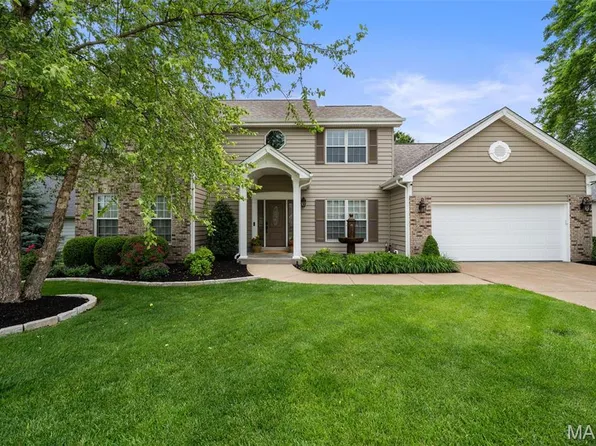522 Arbor Meadow Dr, Ballwin, MO 63021