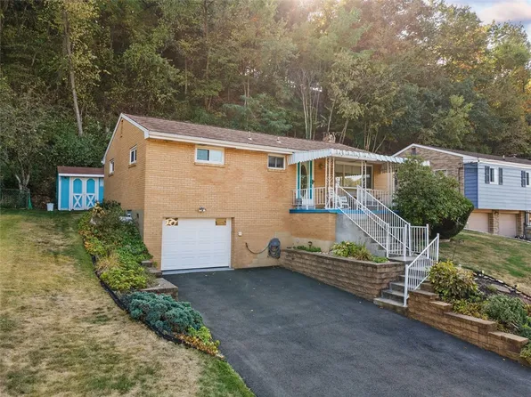 142 Donmor Dr, Pittsburgh, PA 15237