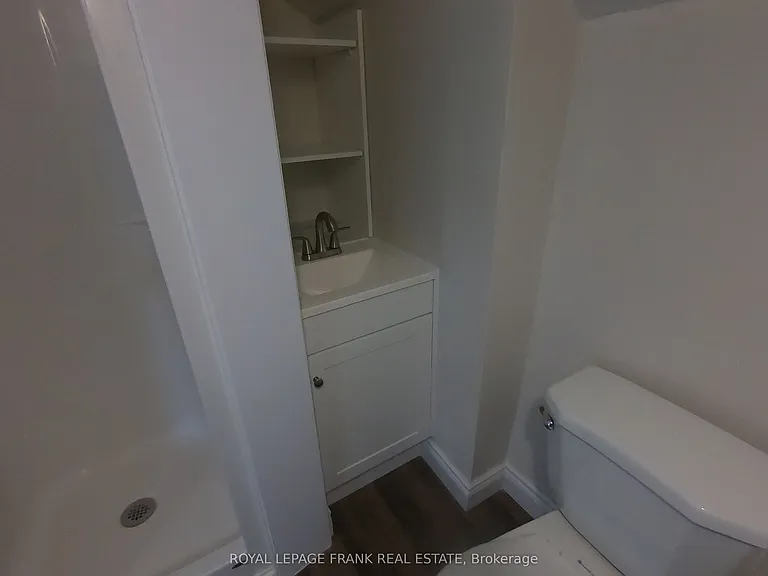 173 Stanley St #C — Photo 9