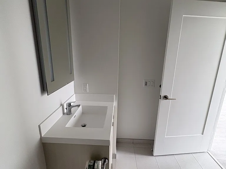 25 Cordova Ave #Penthouse 07 — Photo 8