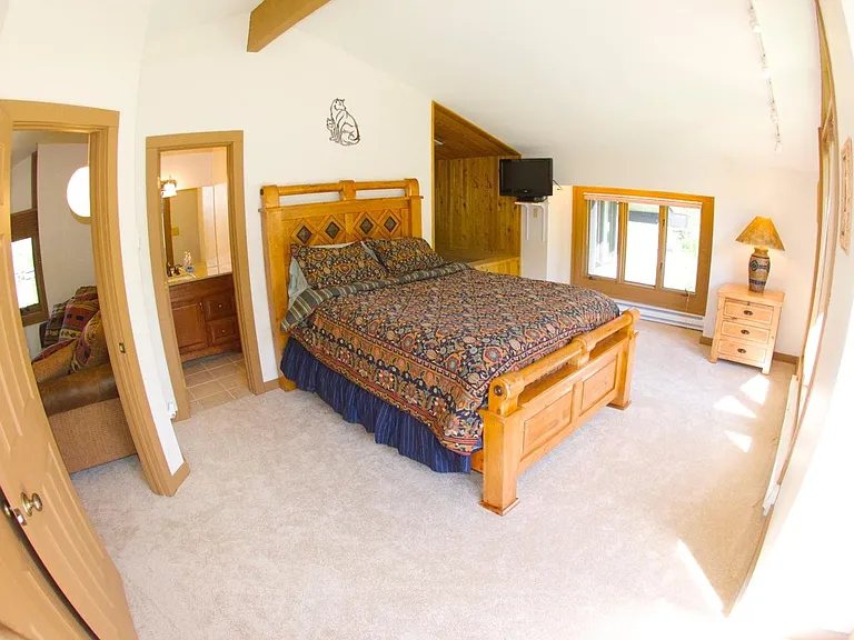 2515 Apres Ski Way — Photo 9
