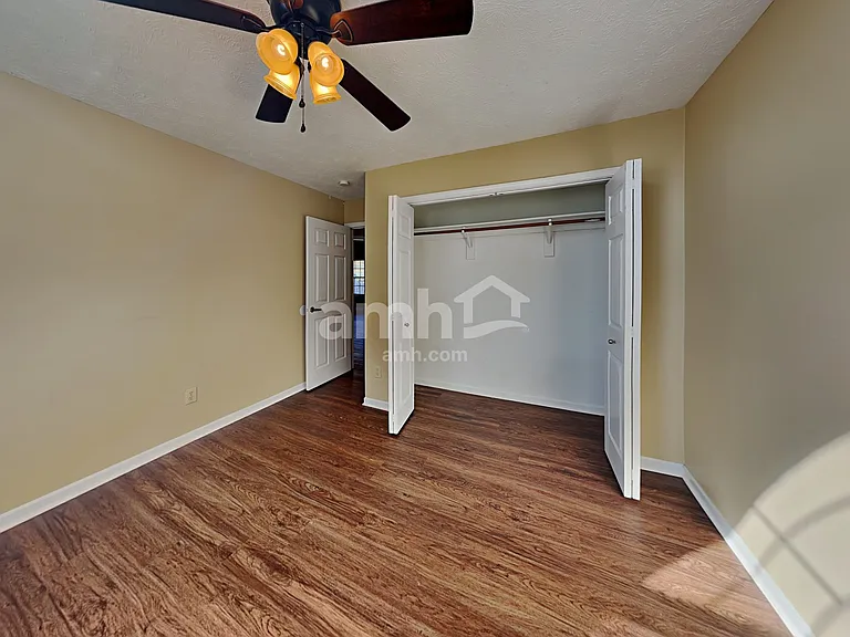 258 Longfellow Ln — Photo 18