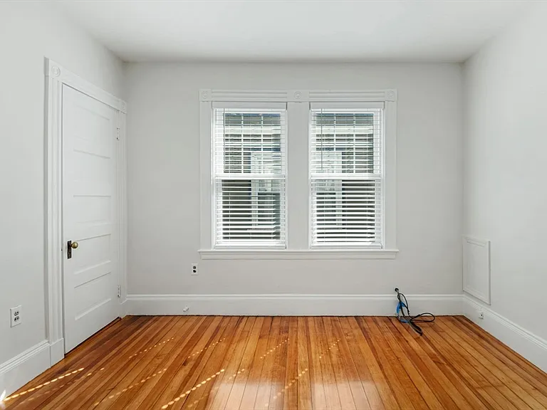 5 Pearl St #1 — Photo 22
