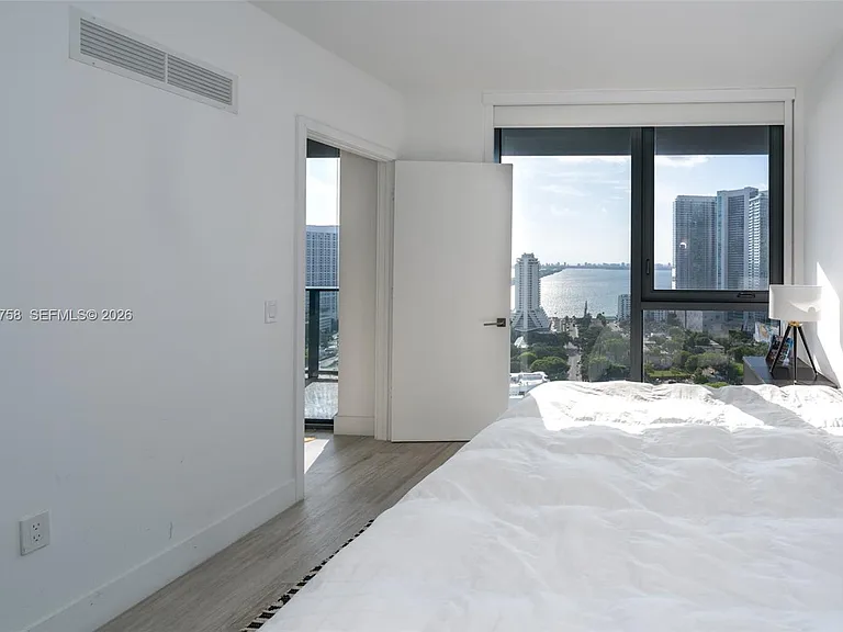 121 NE 34th St #2505 — Photo 15