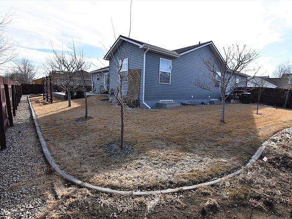 5th image of 641 Ashwood Dr