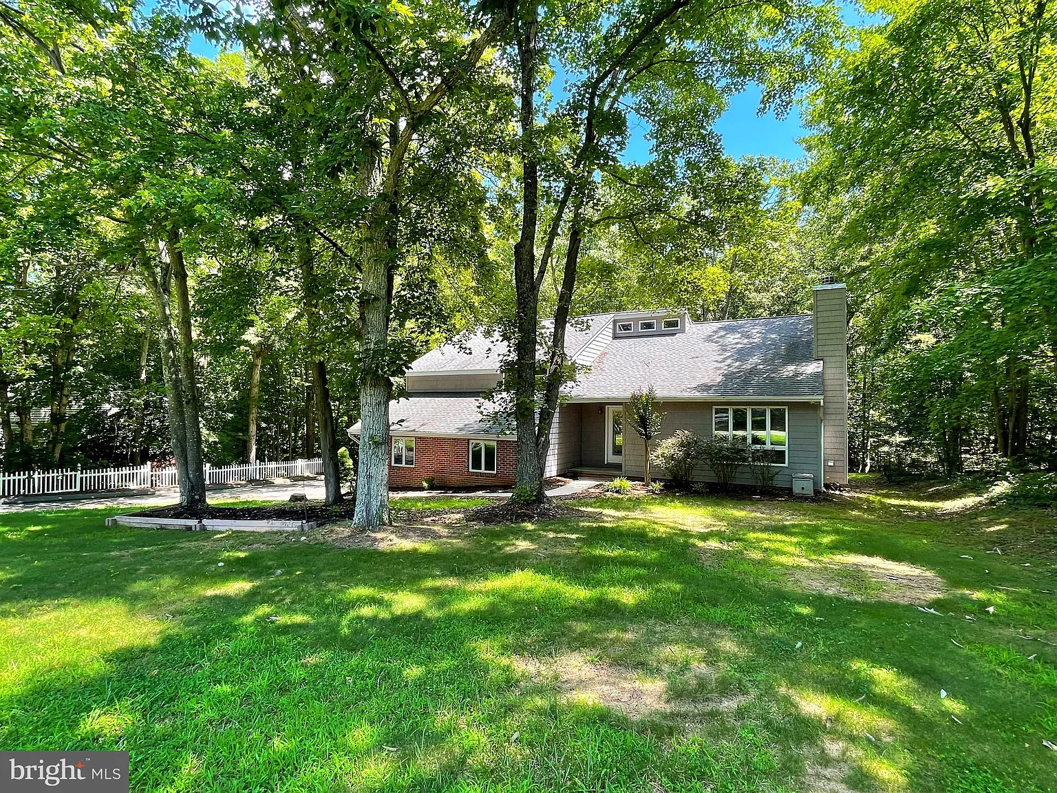 4 bed, 2204 sqft, $2,950 — Photo 3