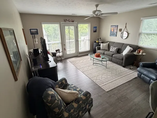 355 N Lake Pine Dr APT F, Lakeside Marblehead, OH 43440