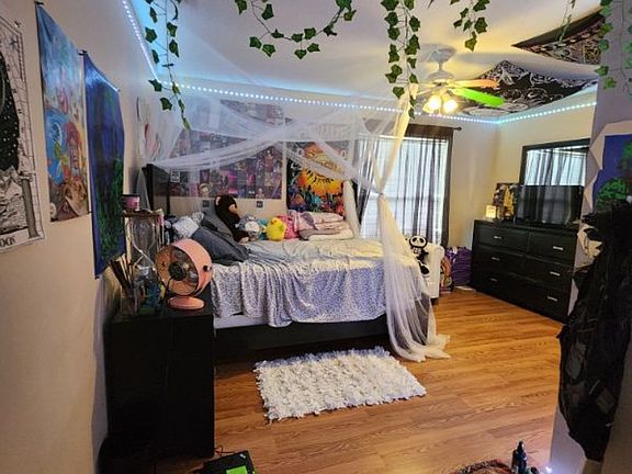 5th image of 1355 Hill Ave