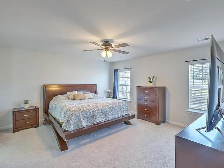 115 Sequoia Ln — Photo 33