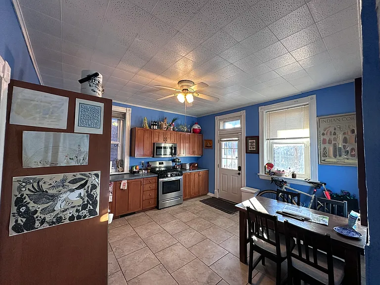 3251 Morganford Rd — Photo 5