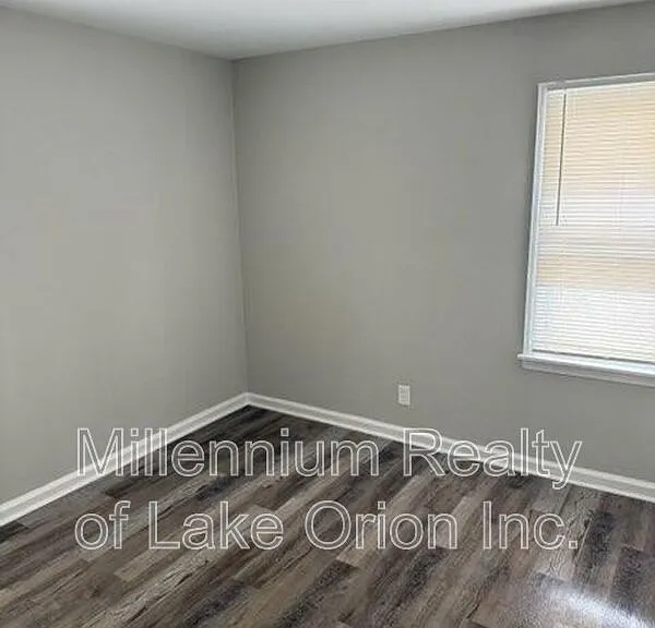 695 1st Ave — Photo 9