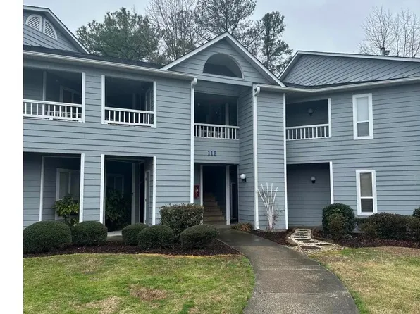 112 Breezewood Dr APT E, Greenville, NC 27858
