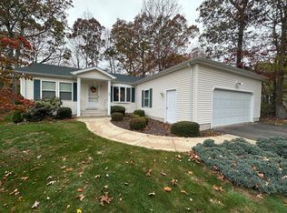 Hillcrest, Uncasville, CT 06382