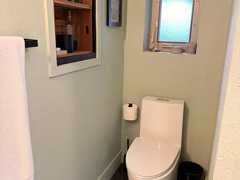 2755 Valencia Dr — Photo 14