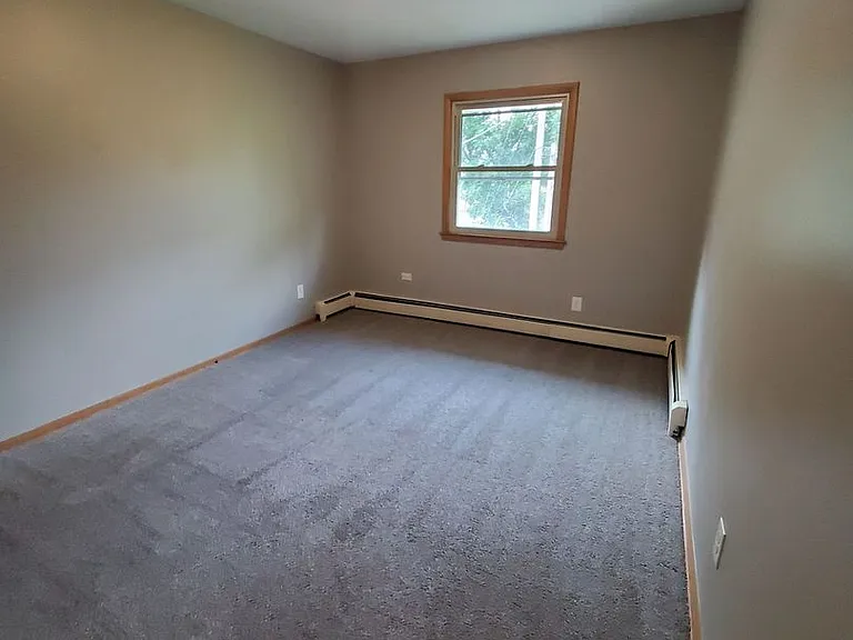 7343 N Teutonia Ave — Photo 10