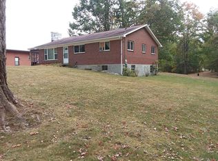 486 Hinton Rd, Shady Spring, WV 25918