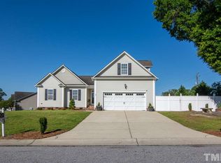 32 Wilson Creek Dr, Benson, NC 27504