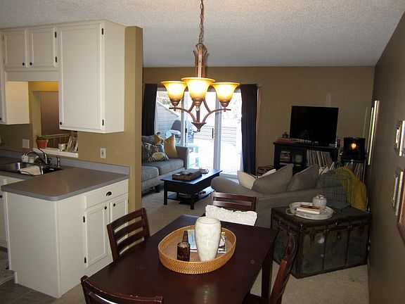 Small dining nook off the kitchen