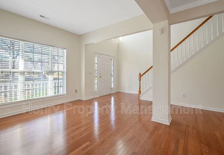 153 Presidents Walk Ln — Photo 3