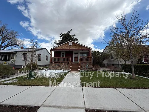 1011 S 6th St Photo 1