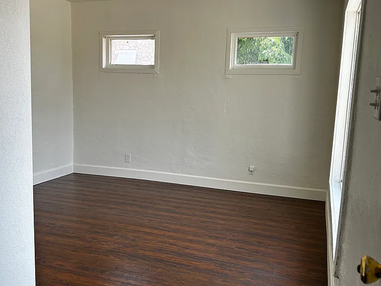 4406 La Luz Ave — Photo 43
