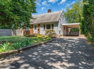 22 Rumson Place, Little Silver, NJ 07739
