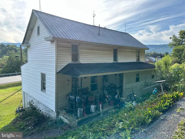 682 Knobsville Rd, Mc Connellsburg, PA 17233