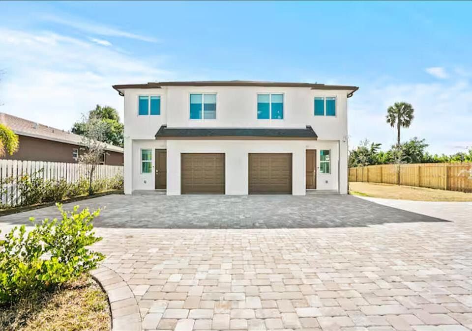 1st image of 1547 W 26th Court