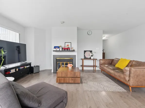 7480 Gilbert Rd #104, Richmond, BC V7C 3W2