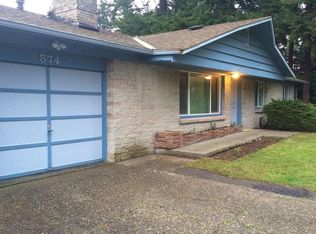 574 N 167th St, Shoreline, WA 98133