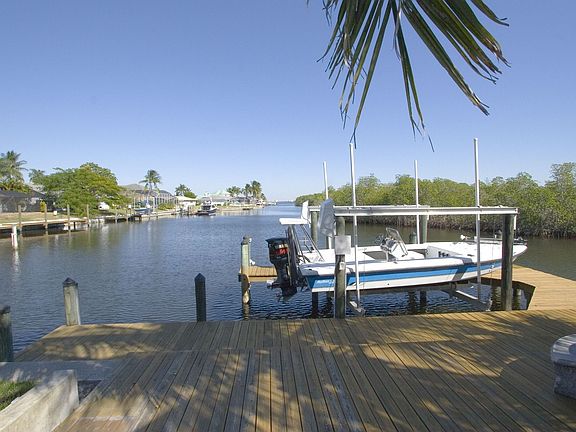 Dock with 6,000 lb Boat-Lift
